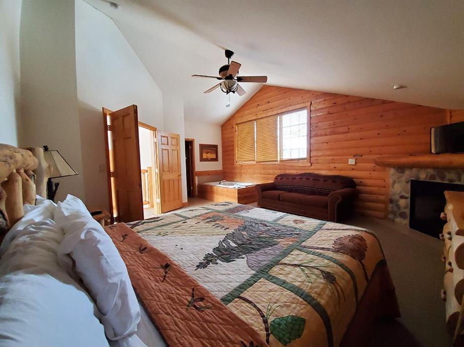 Grand Bear Resort At Starved Rock Utica 외부 사진