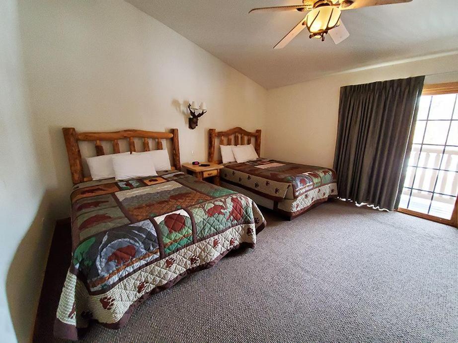 Grand Bear Resort At Starved Rock Utica 외부 사진